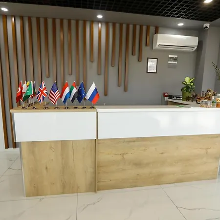 Hotel apartamentowy Oeztuerks Stambuł