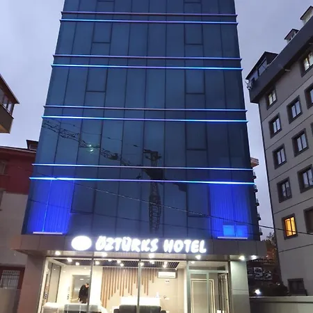 Oeztuerks شقة فندقية 4*